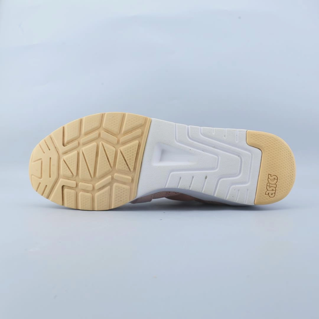 ASICS GEL-LYTE KOMACHI performance running shoe photos