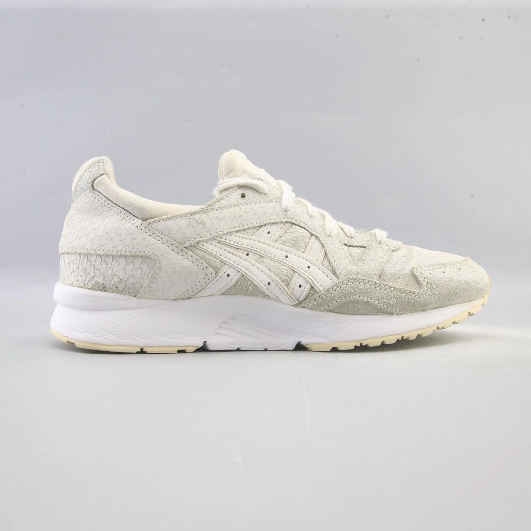 ASICS  GEL-LYTE V sporty Asics footwear images