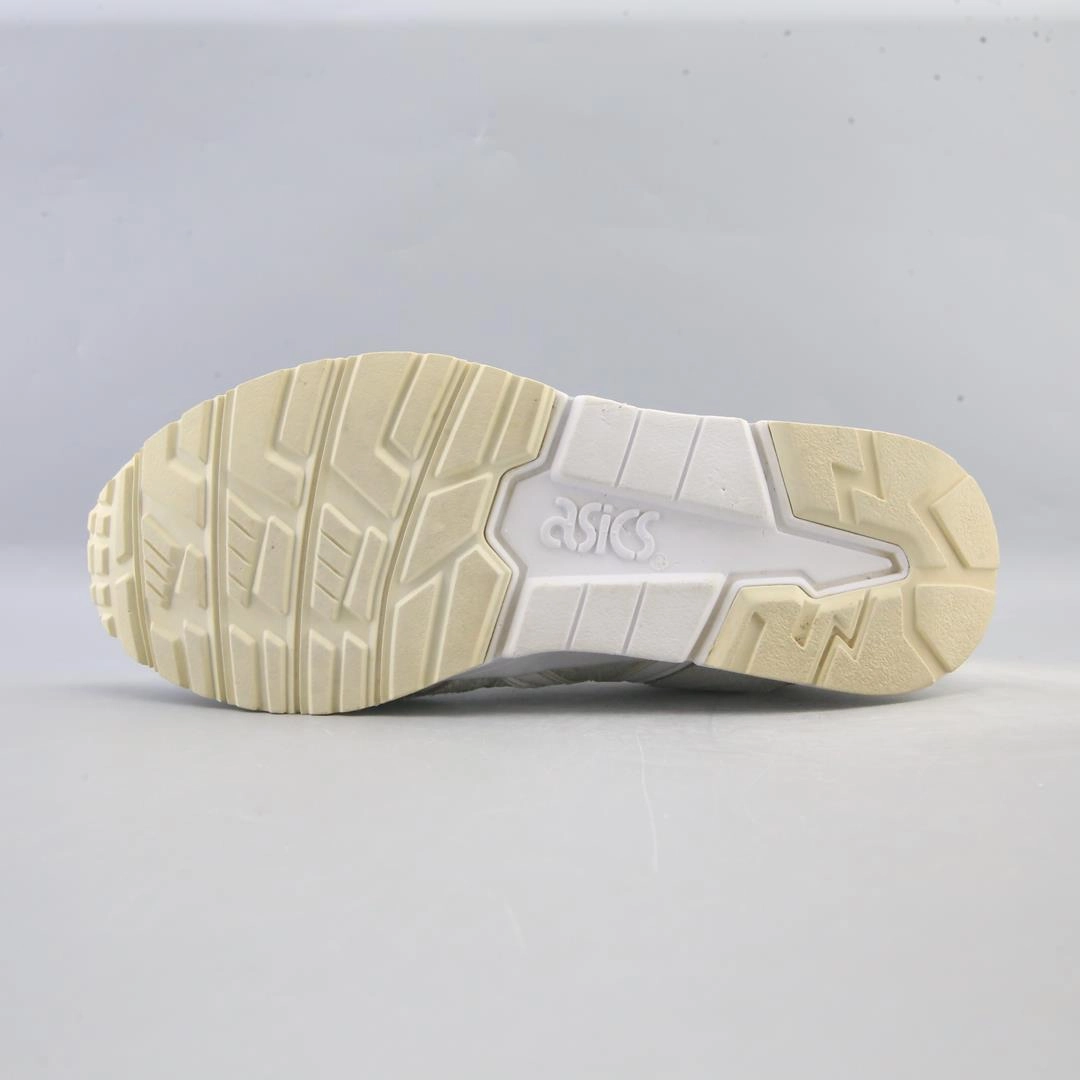 ASICS  GEL-LYTE V sporty Asics footwear images