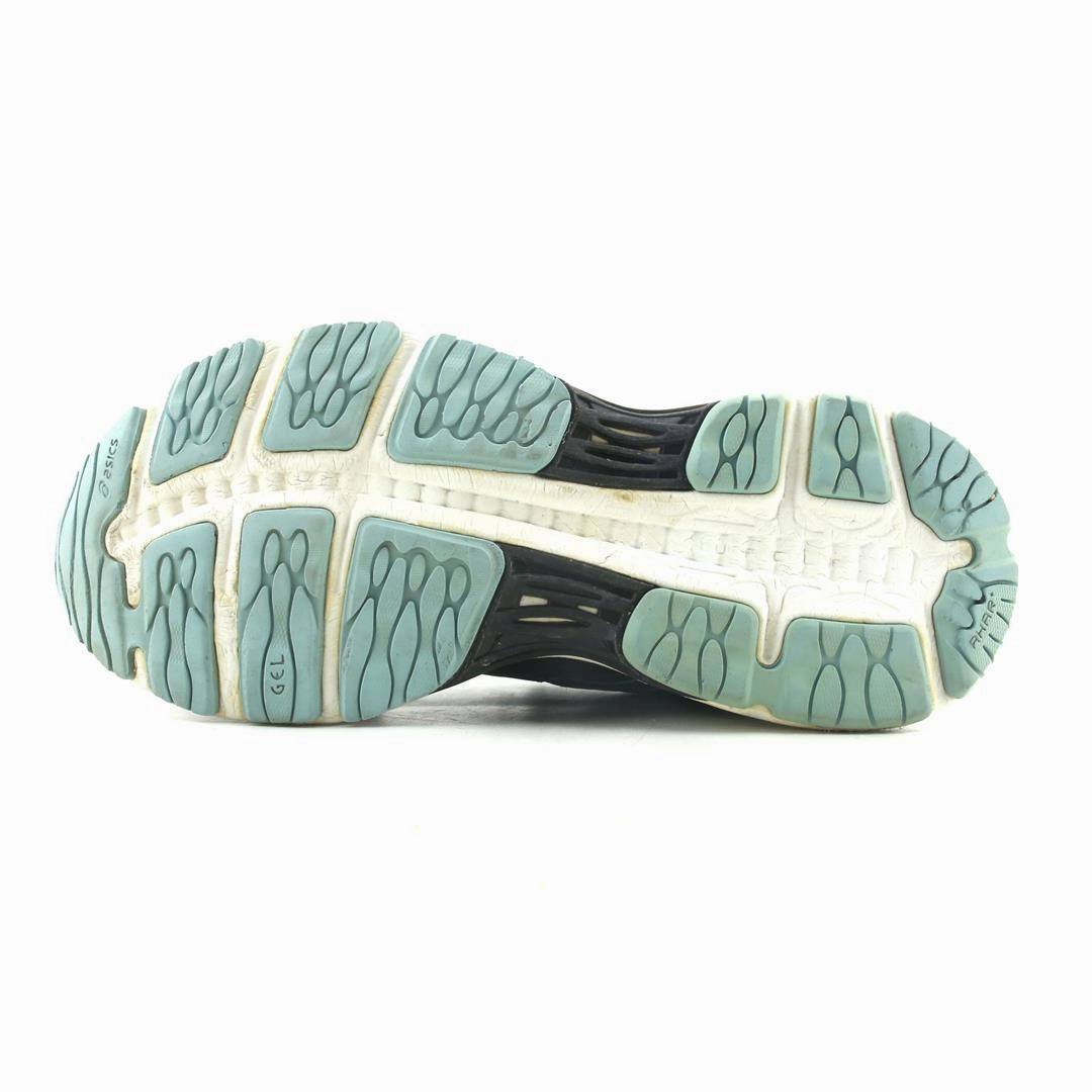 ASICS GEL NIMBUS 19 sporty Asics footwear images