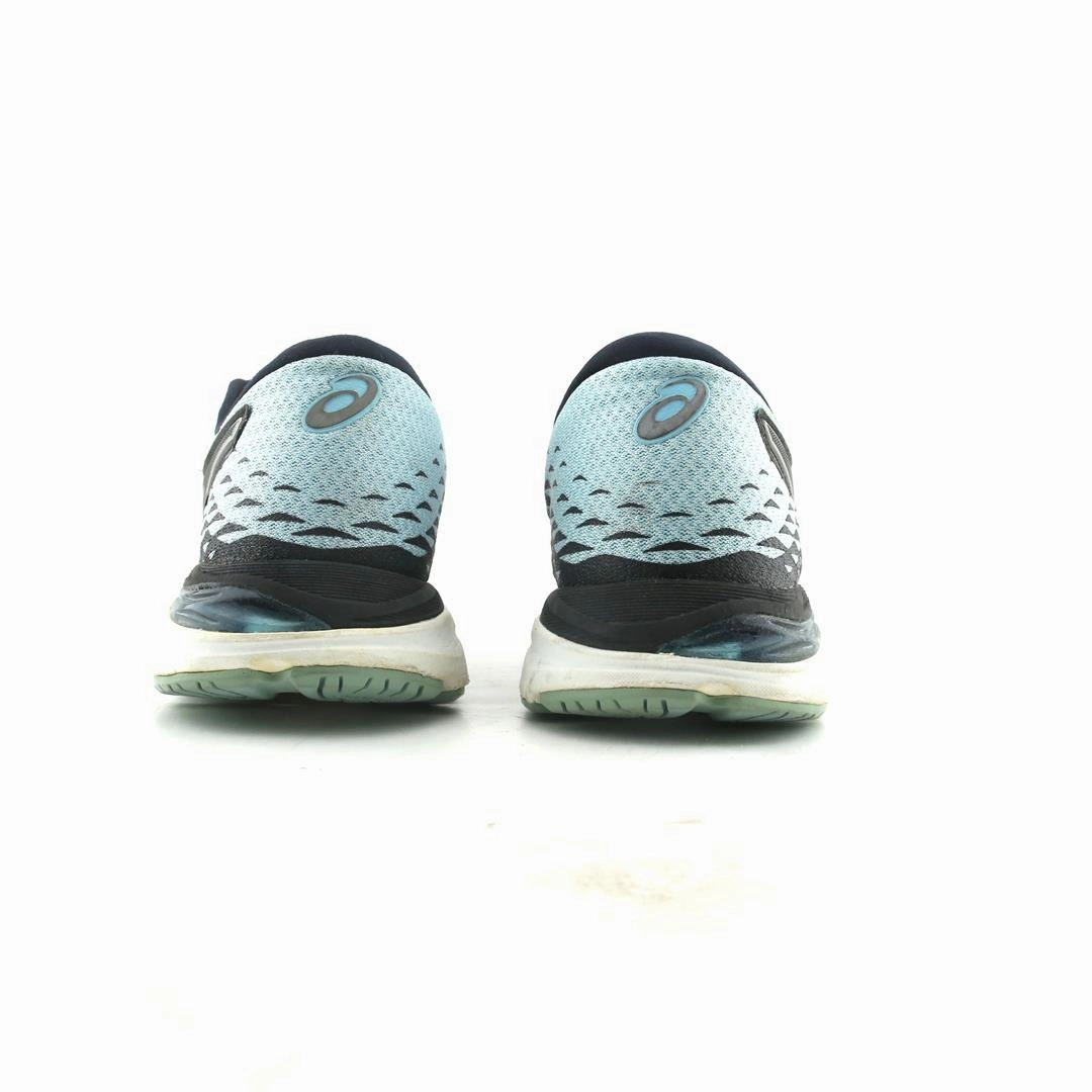 ASICS GEL NIMBUS 19 sporty Asics footwear images