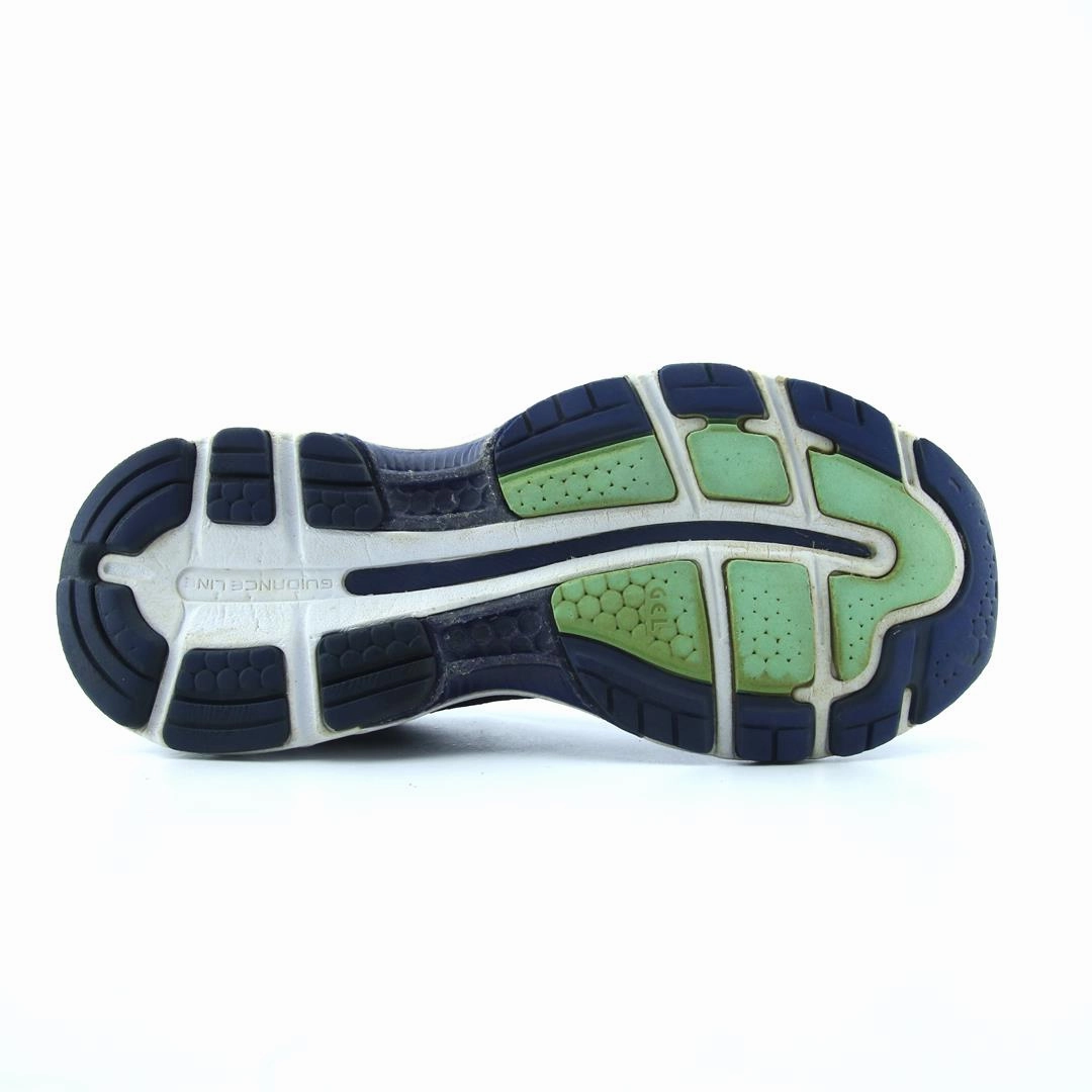 ASICS GEL NIMBUS 20 lightweight athletic shoe visuals