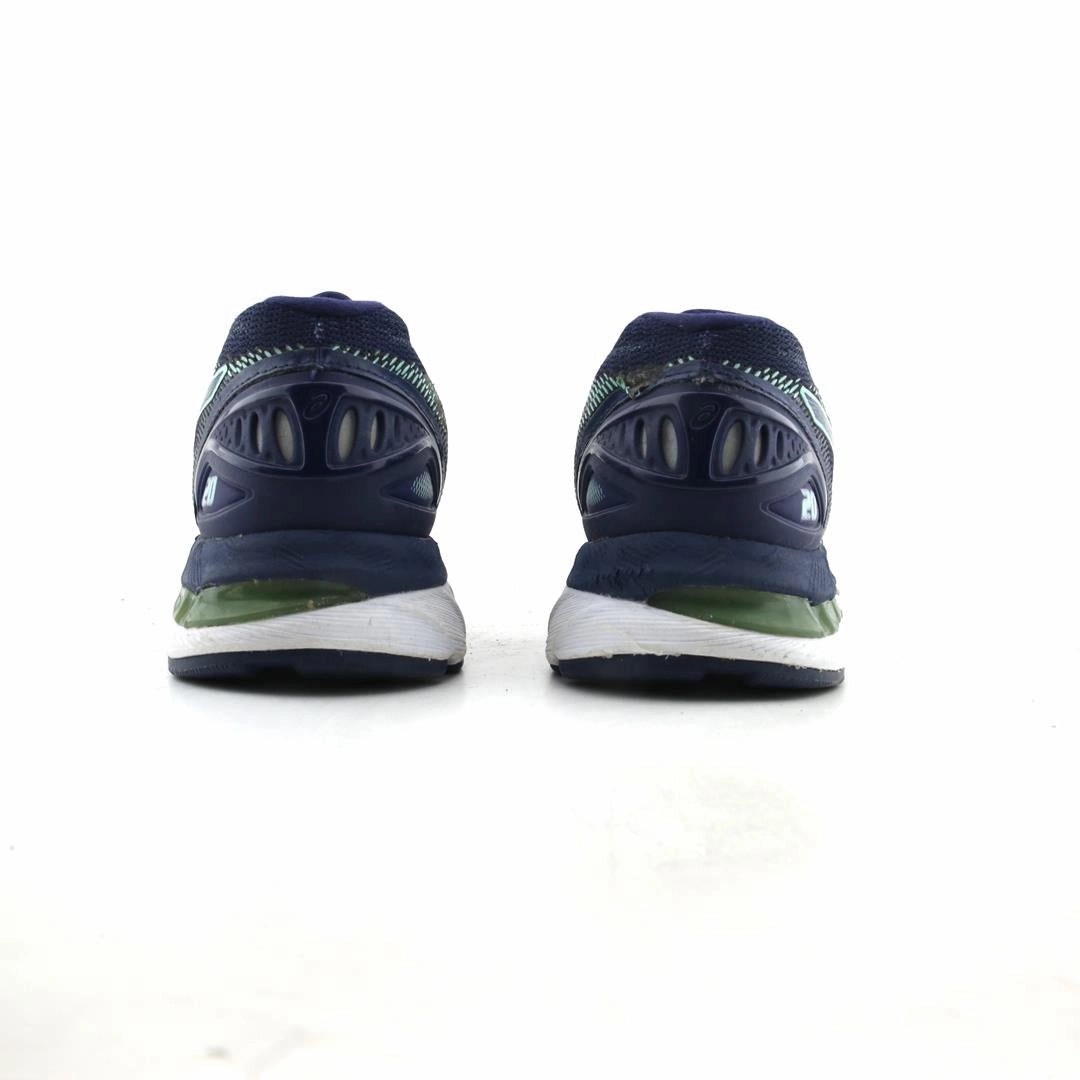 ASICS GEL NIMBUS 20 performance running shoe photos