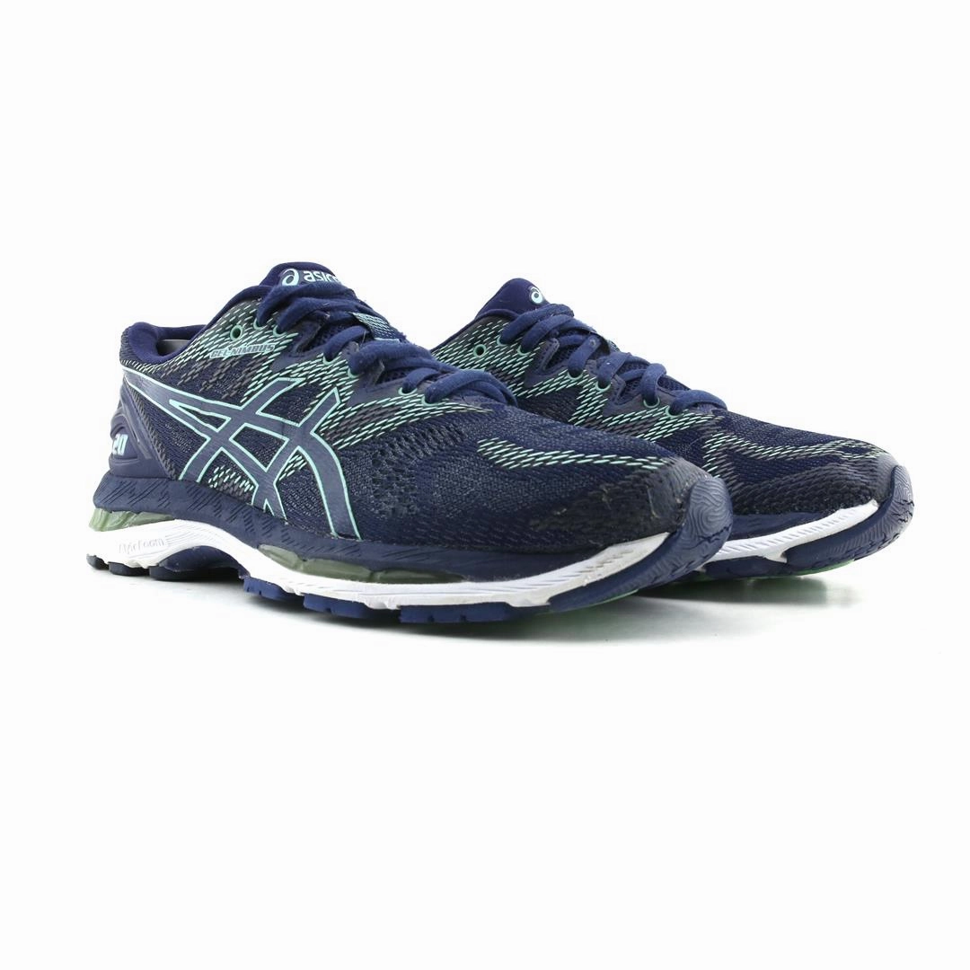 ASICS GEL NIMBUS 20 performance running shoe photos