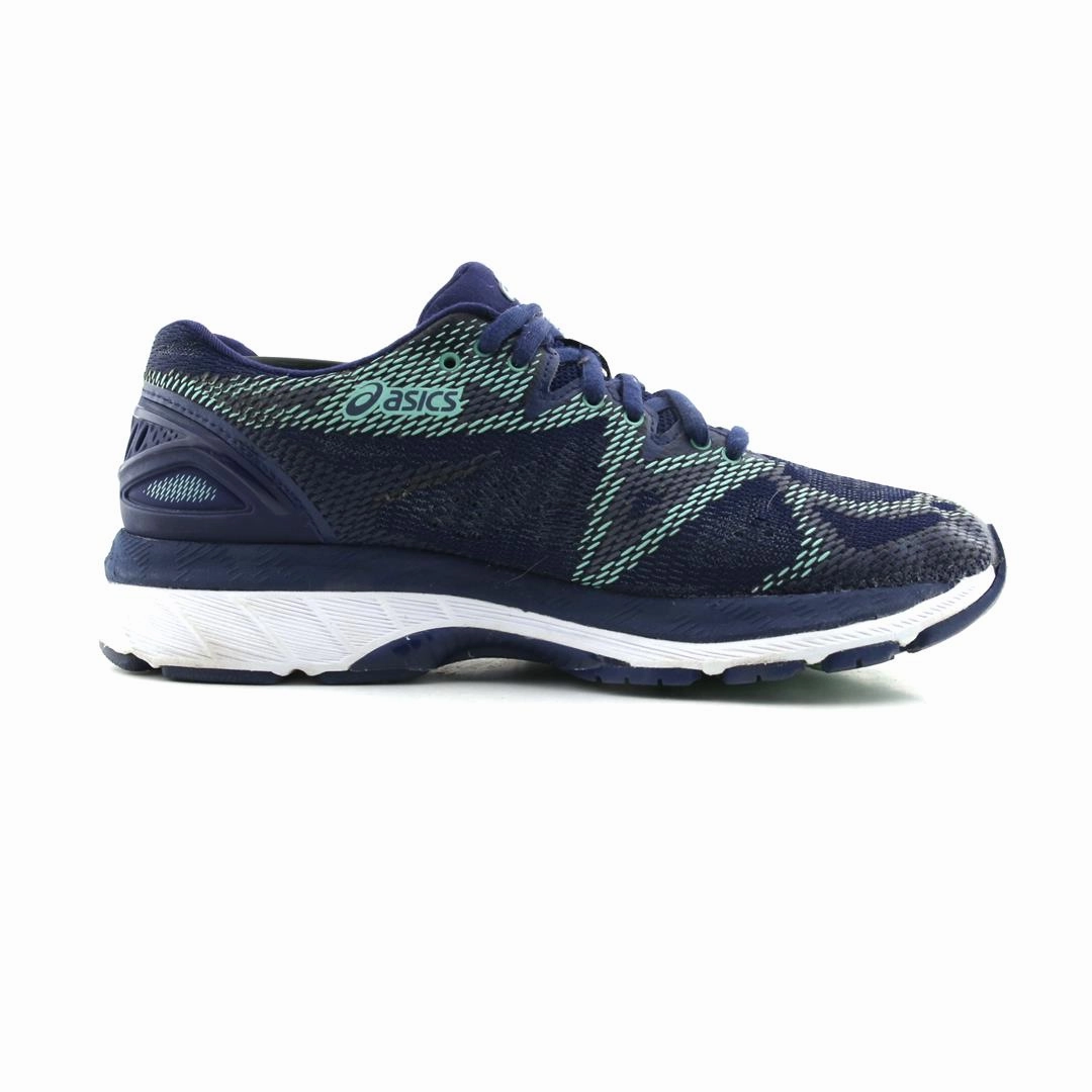 ASICS GEL NIMBUS 20 performance running shoe photos