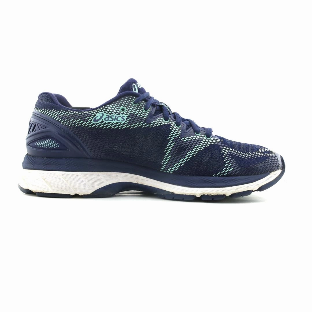 ASICS GEL NIMBUS 20 sporty Asics footwear images