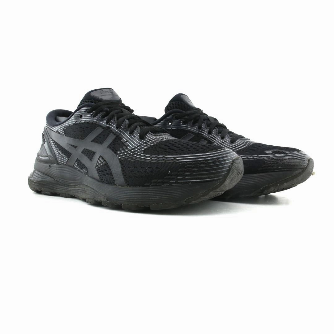 ASICS GEL NIMBUS 21 lightweight athletic shoe visuals