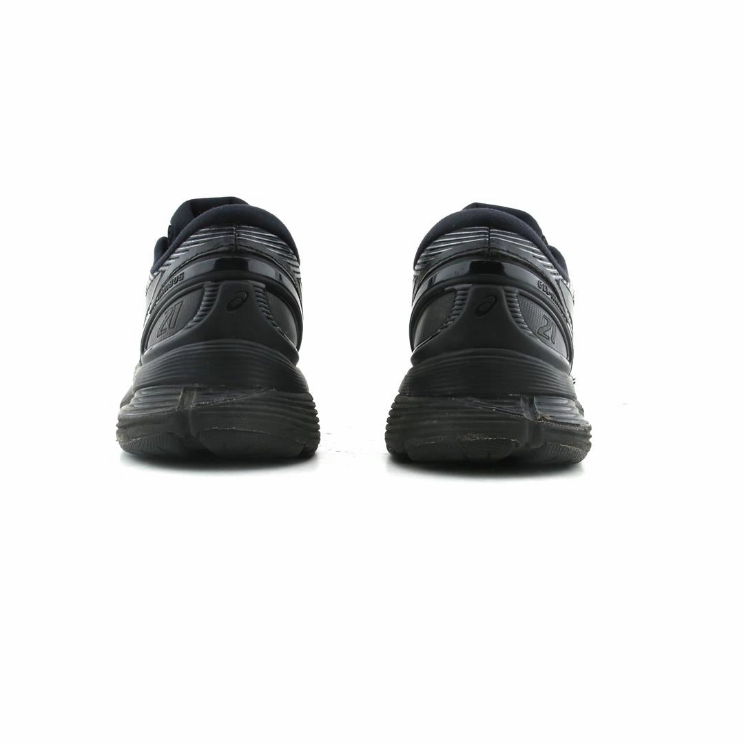 ASICS GEL NIMBUS 21 lightweight athletic shoe visuals