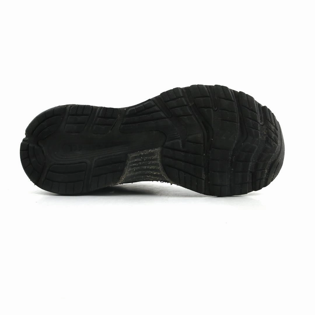 ASICS GEL NIMBUS 21 lightweight athletic shoe visuals