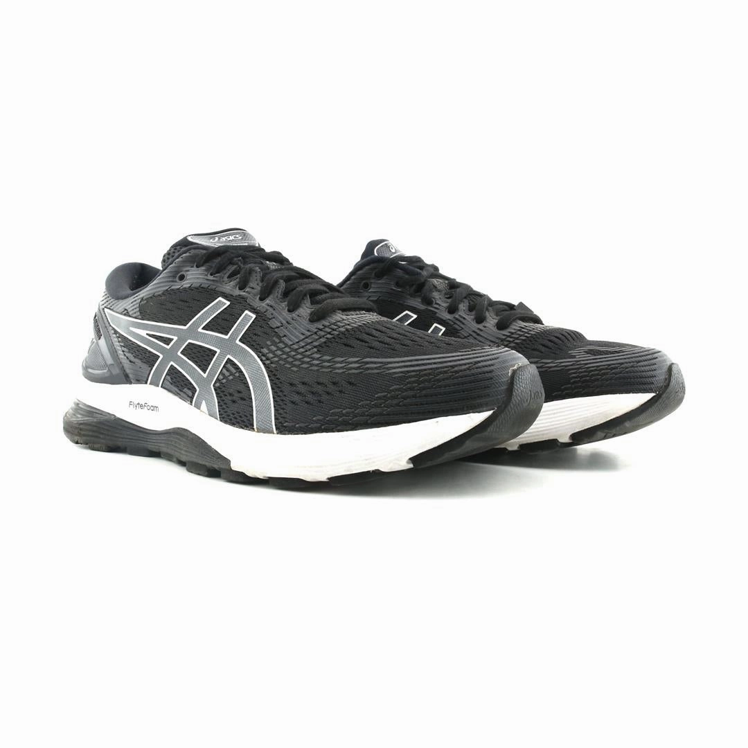 ASICS GEL-NIMBUS 21 lightweight athletic shoe visuals
