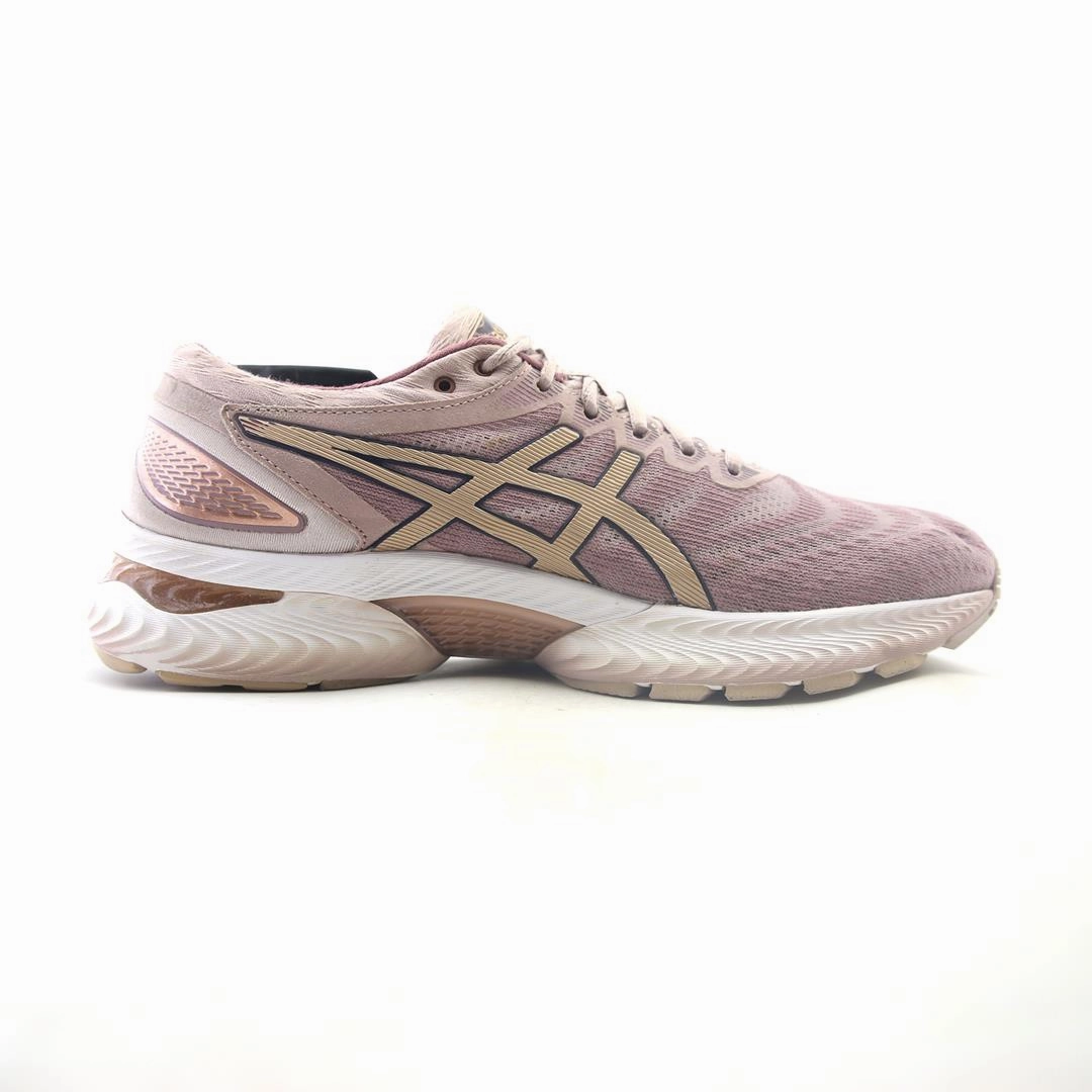 ASICS GEL-NIMBUS 22 sporty Asics footwear images