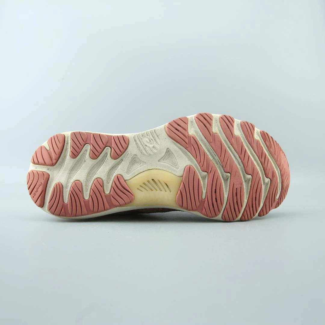 ASICS GEL NIMBUS 23 lightweight athletic shoe visuals