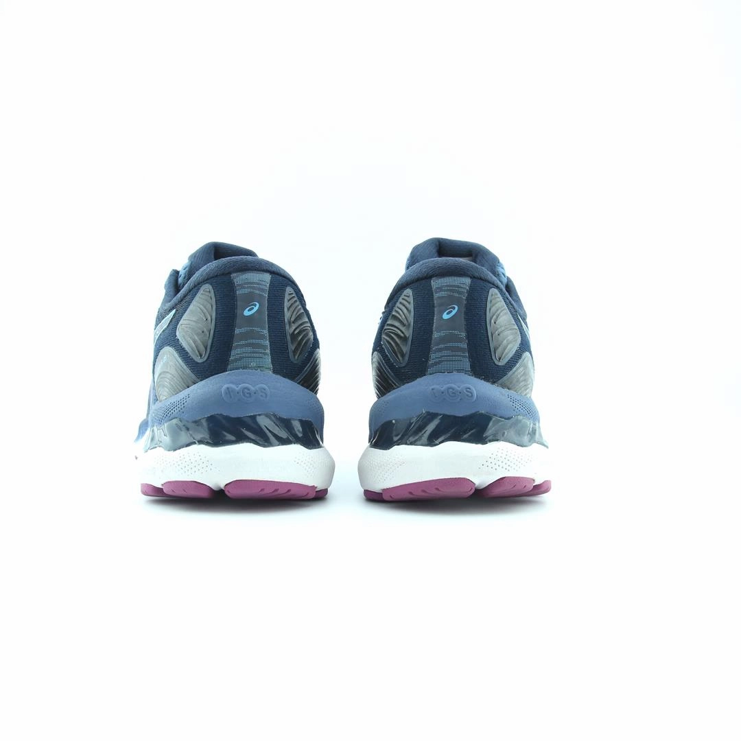 ASICS GEL-NIMBUS 23 performance running shoe photos