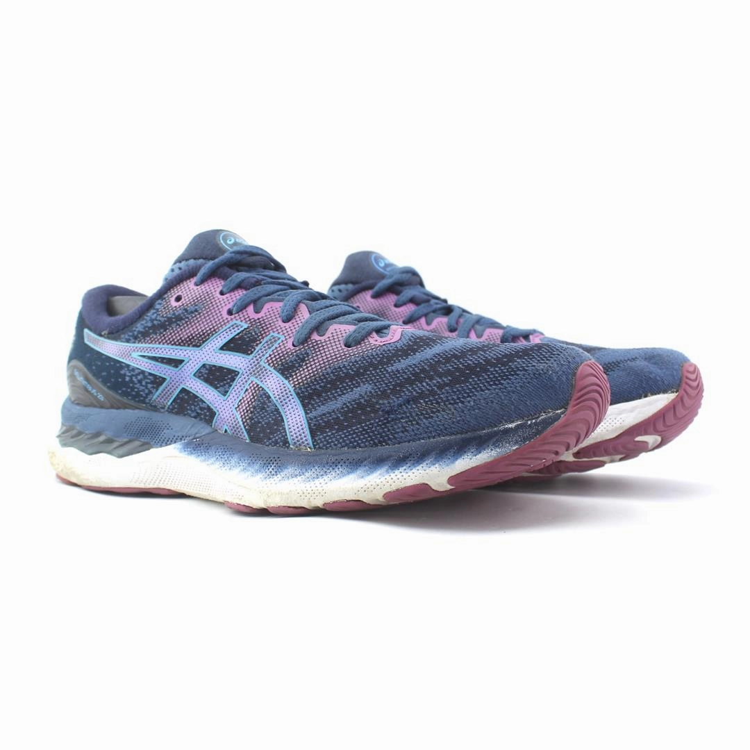 ASICS GEL NIMBUS 23 sporty Asics footwear images