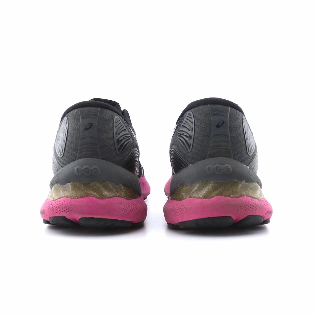 ASICS GEL-NIMBUS 23 sporty Asics footwear images