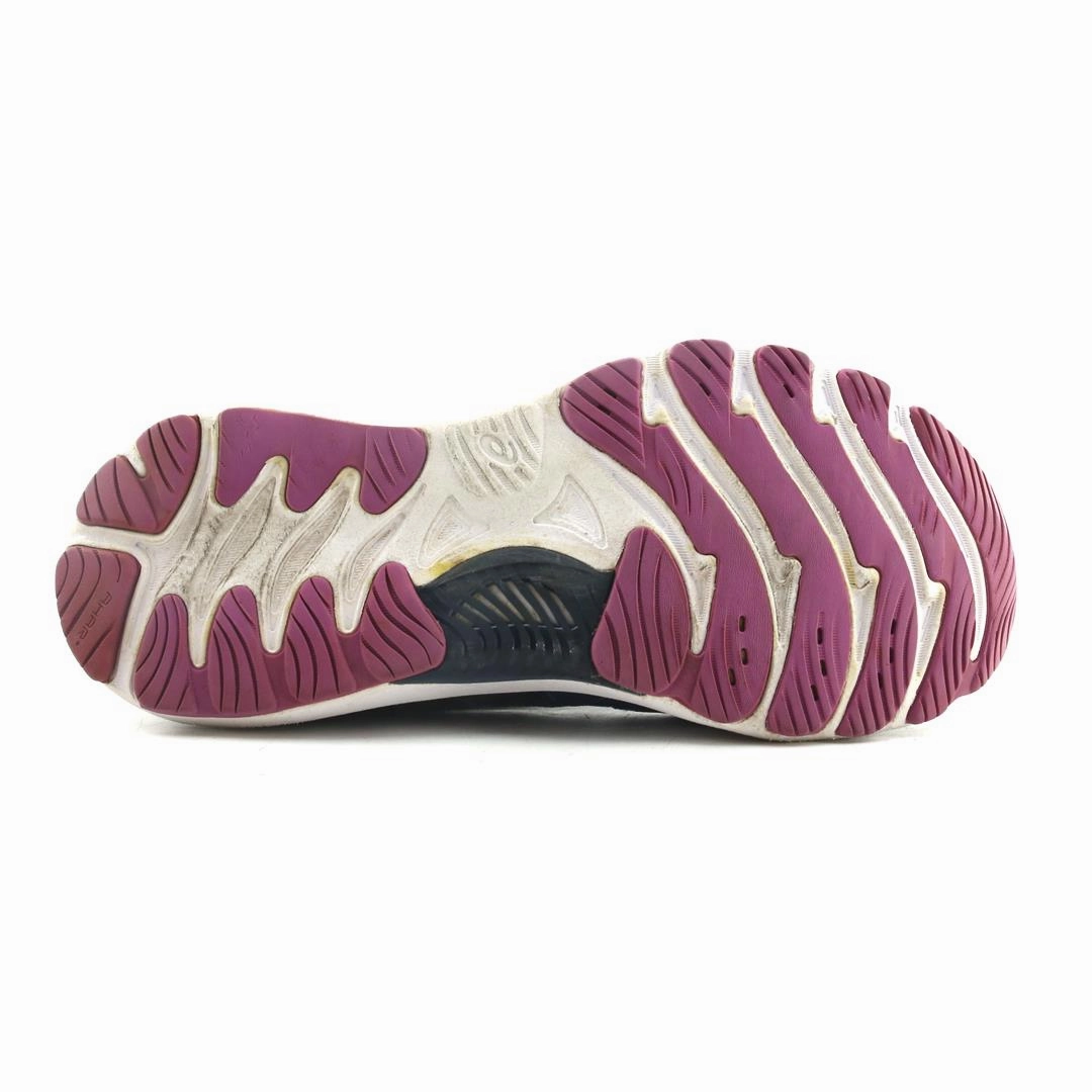 ASICS GEL-NIMBUS 23 sporty Asics footwear images