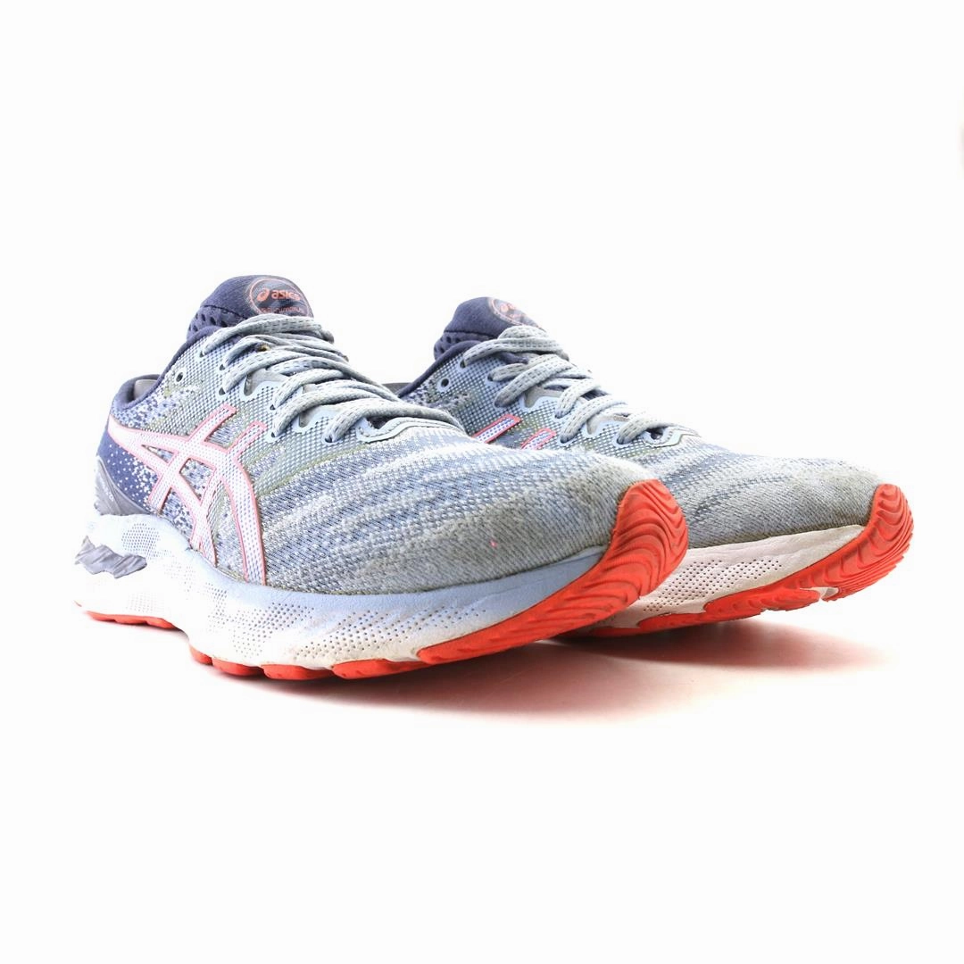 ASICS GEL-NIMBUS 23 sporty Asics footwear images