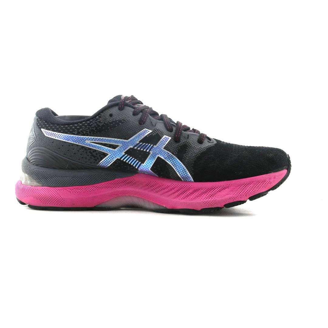 ASICS GEL NIMBUS 23 sporty Asics footwear images