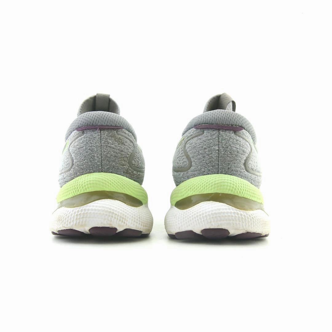 ASICS GEL NIMBUS 24 lightweight athletic shoe visuals