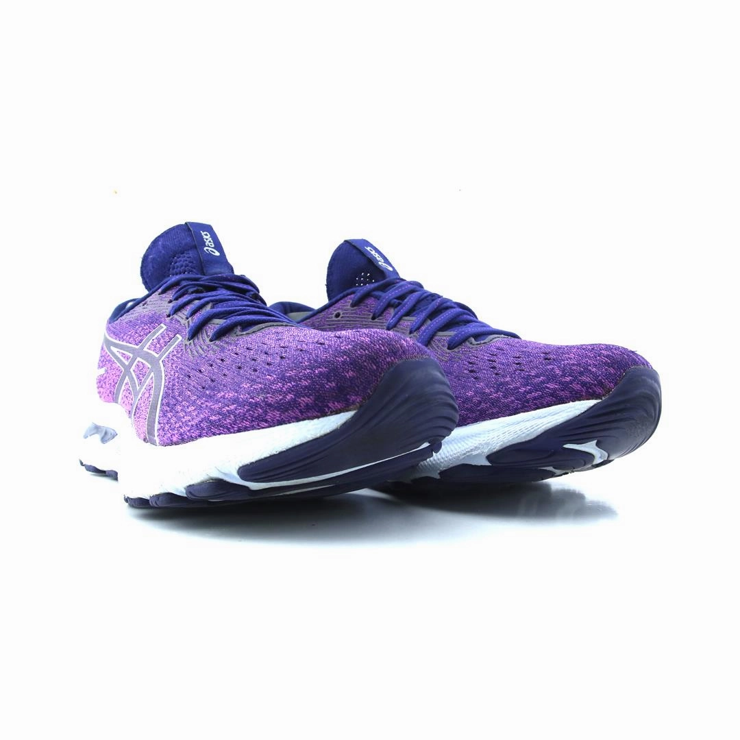 ASICS GEL-NIMBUS 24 lightweight athletic shoe visuals