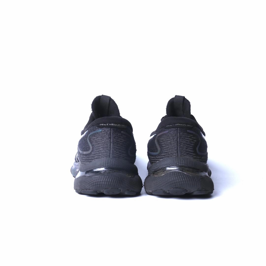 ASICS GEL NIMBUS 24 performance running shoe photos