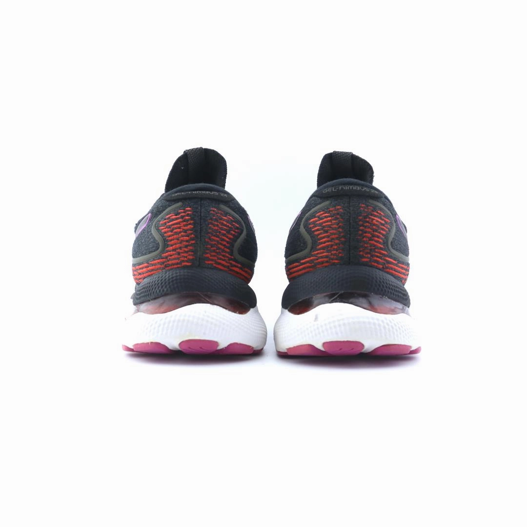 ASICS GEL-NIMBUS 24 performance running shoe photos