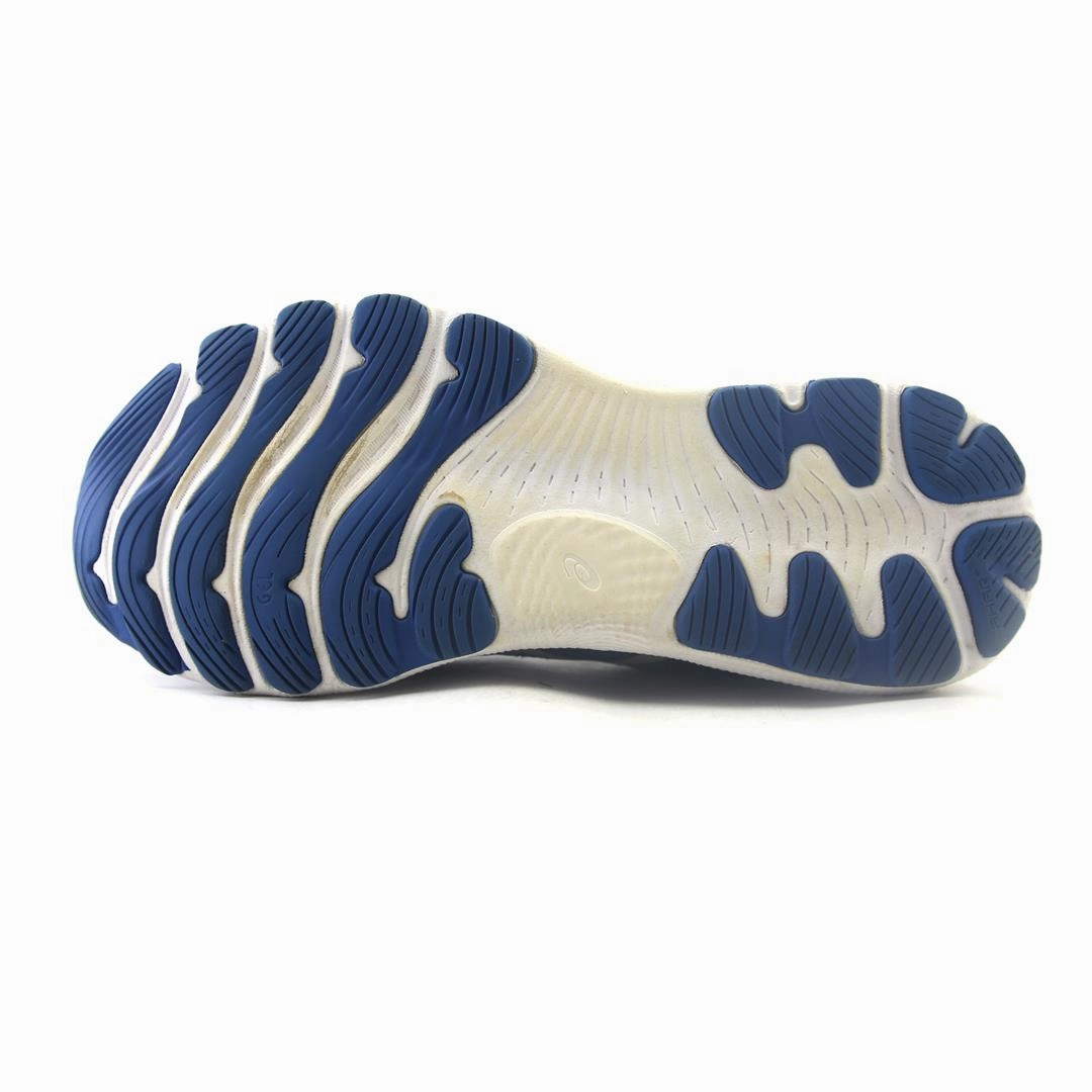 ASICS GEL-NIMBUS 24 sporty Asics footwear images