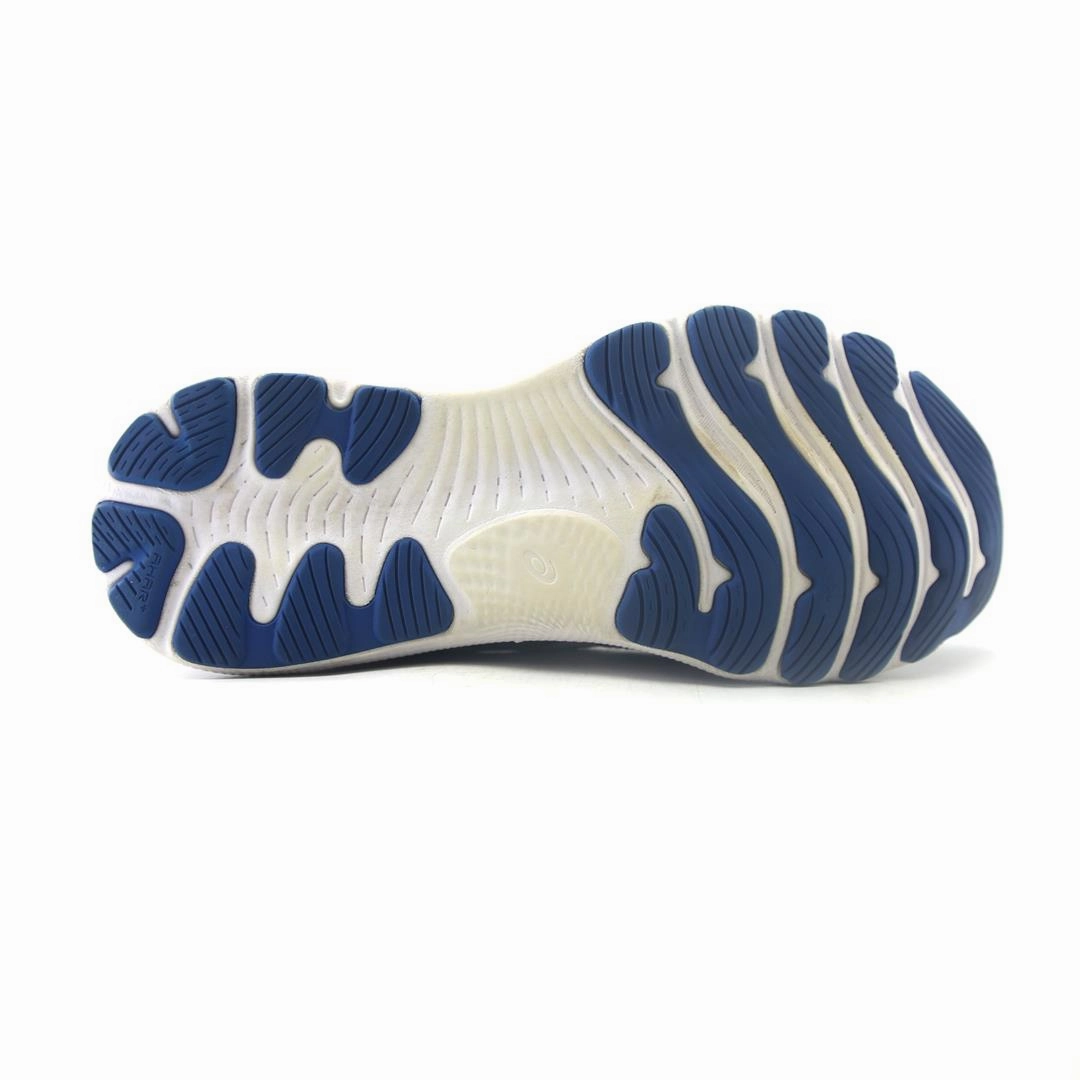 ASICS GEL-NIMBUS 24 sporty Asics footwear images