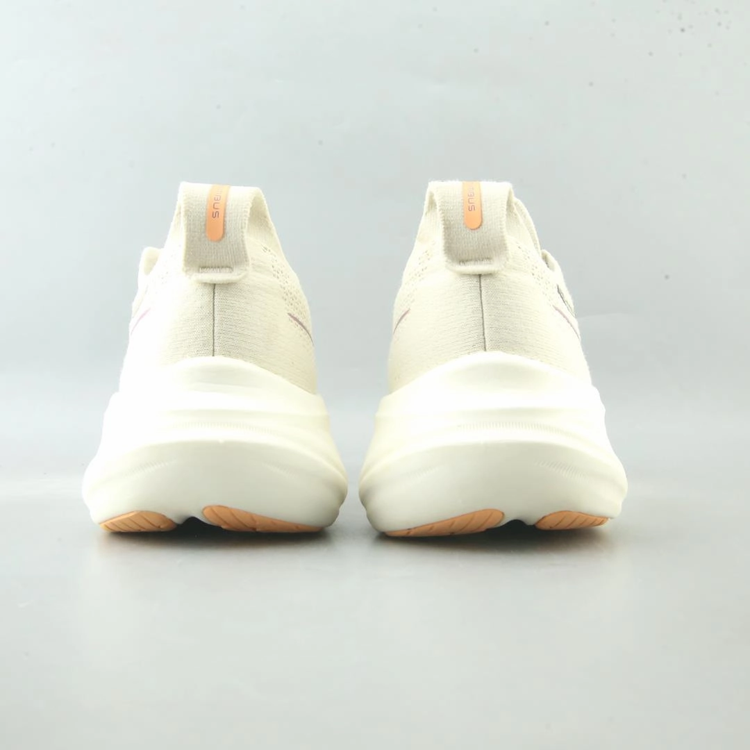 ASICS GEL-NIMBUS 26 performance running shoe photos