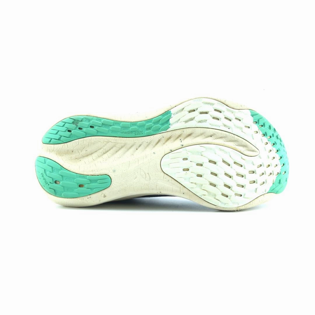 ASICS GEL-NIMBUS 26 trainer shoe design snapshots