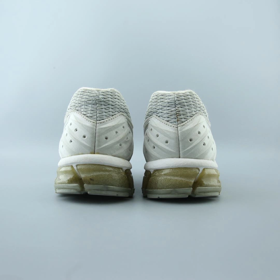 ASICS GEL-QUANTUM 180 2 performance running shoe photos
