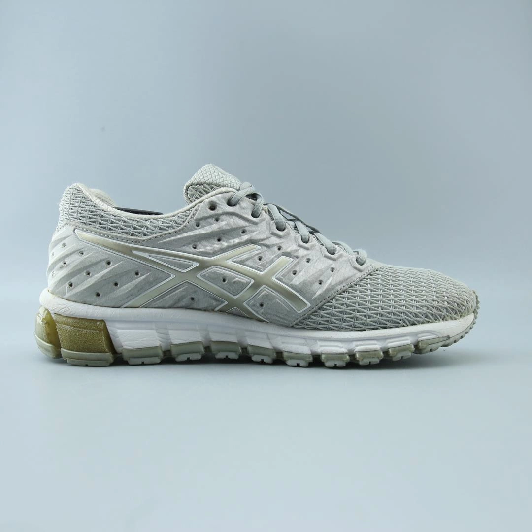 ASICS GEL-QUANTUM 180 2 performance running shoe photos