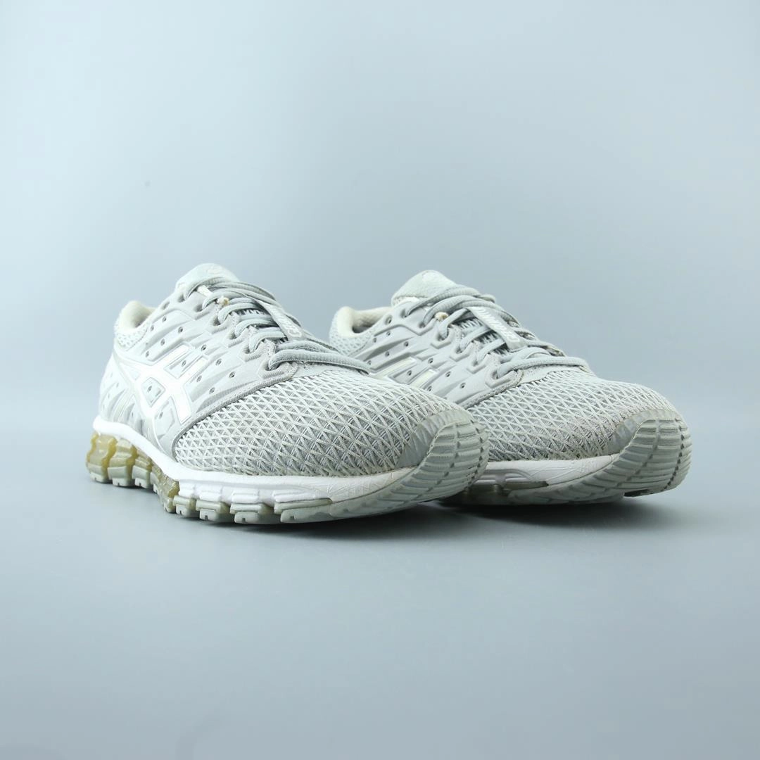 ASICS GEL-QUANTUM 180 2 performance running shoe photos