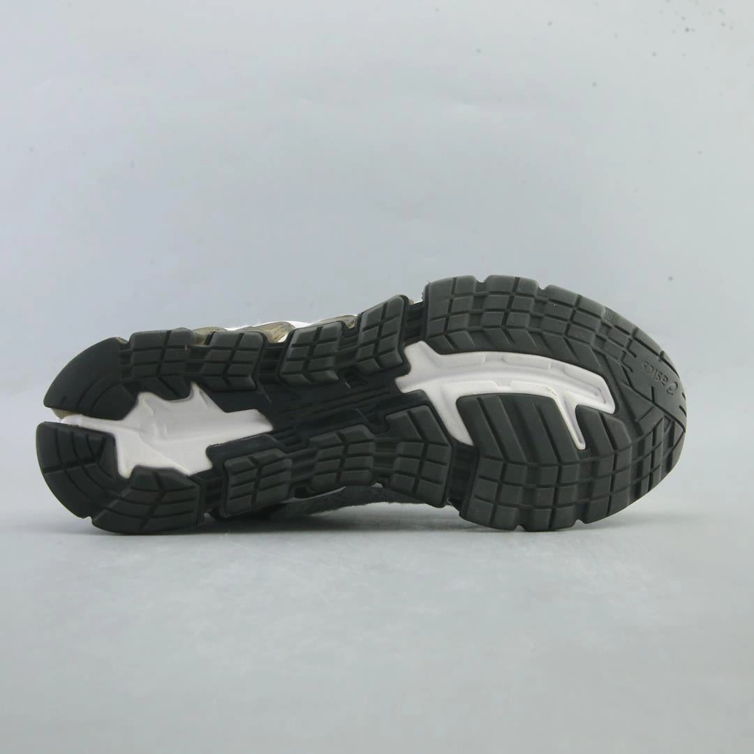 ASICS GEL-QUANTUM 360 5 KNIT lightweight athletic shoe visuals