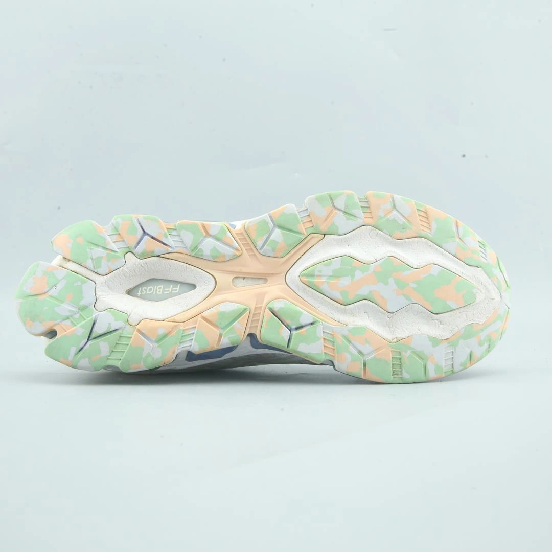 ASICS GEL-QUANTUM 360 VII performance running shoe photos