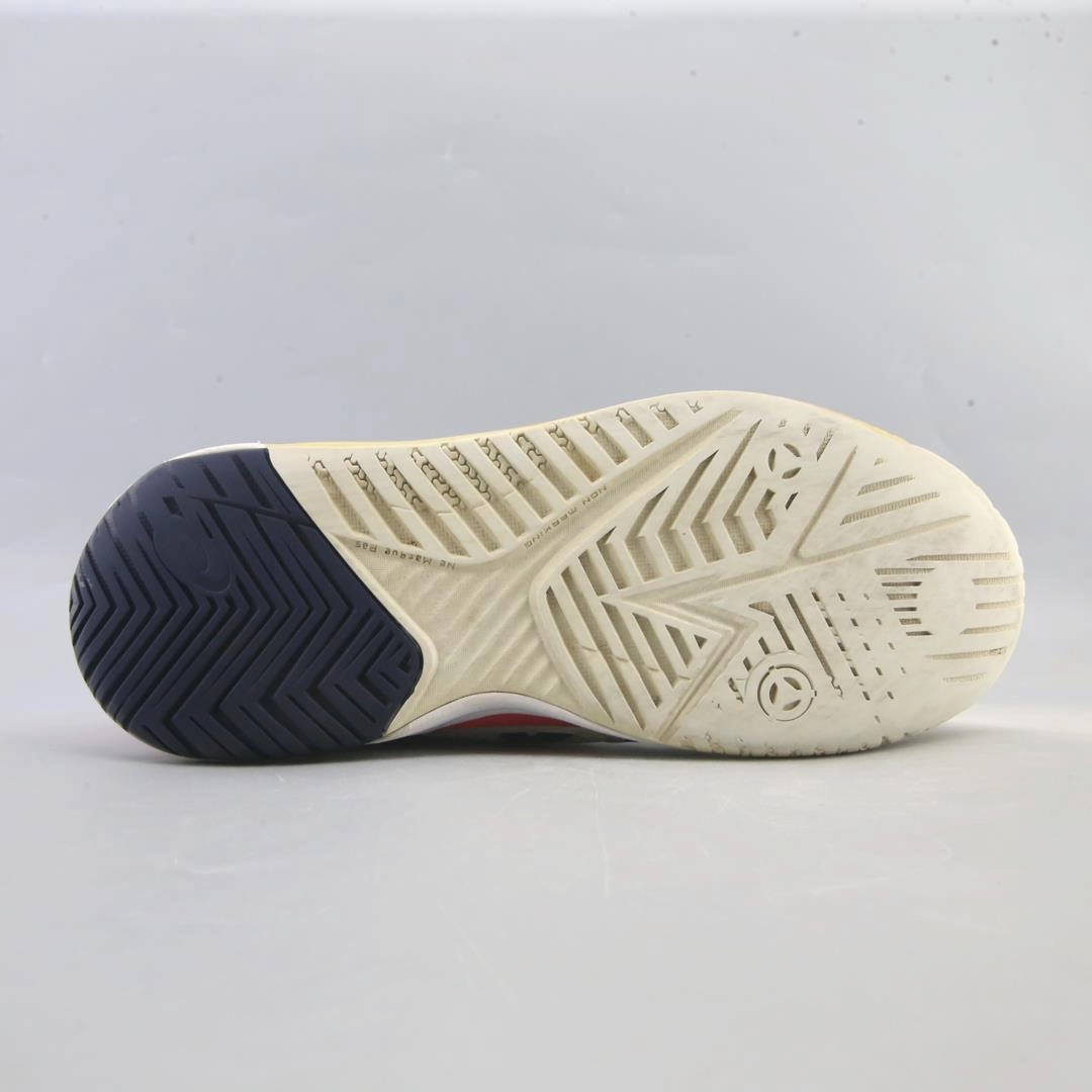 ASICS GEL-RESOLUTION 8 lightweight athletic shoe visuals