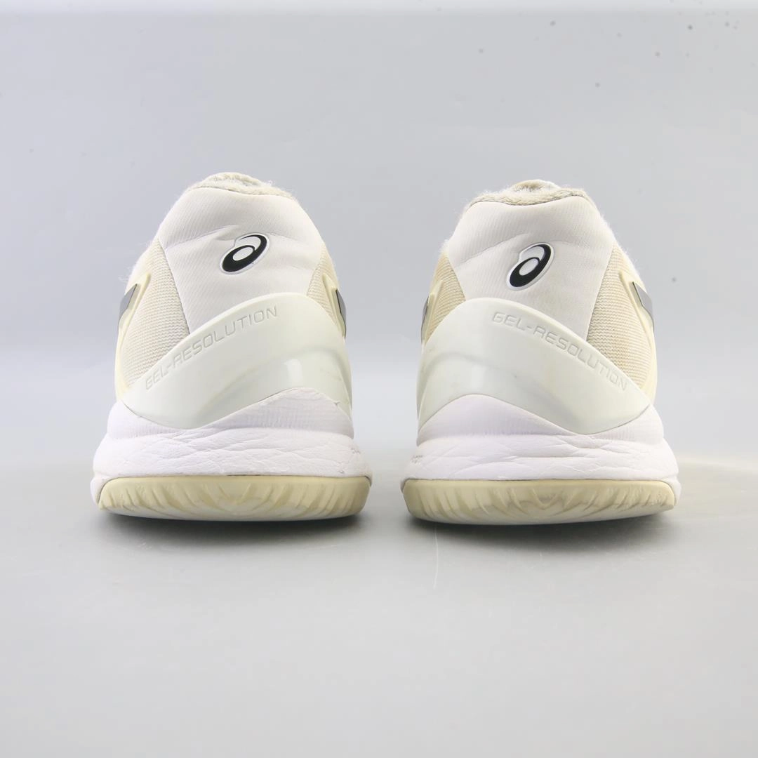 ASICS GEL-RESOLUTION 8 sporty Asics footwear images