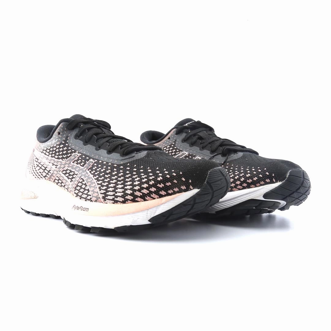 ASICS GEL-STRATE 2 performance running shoe photos
