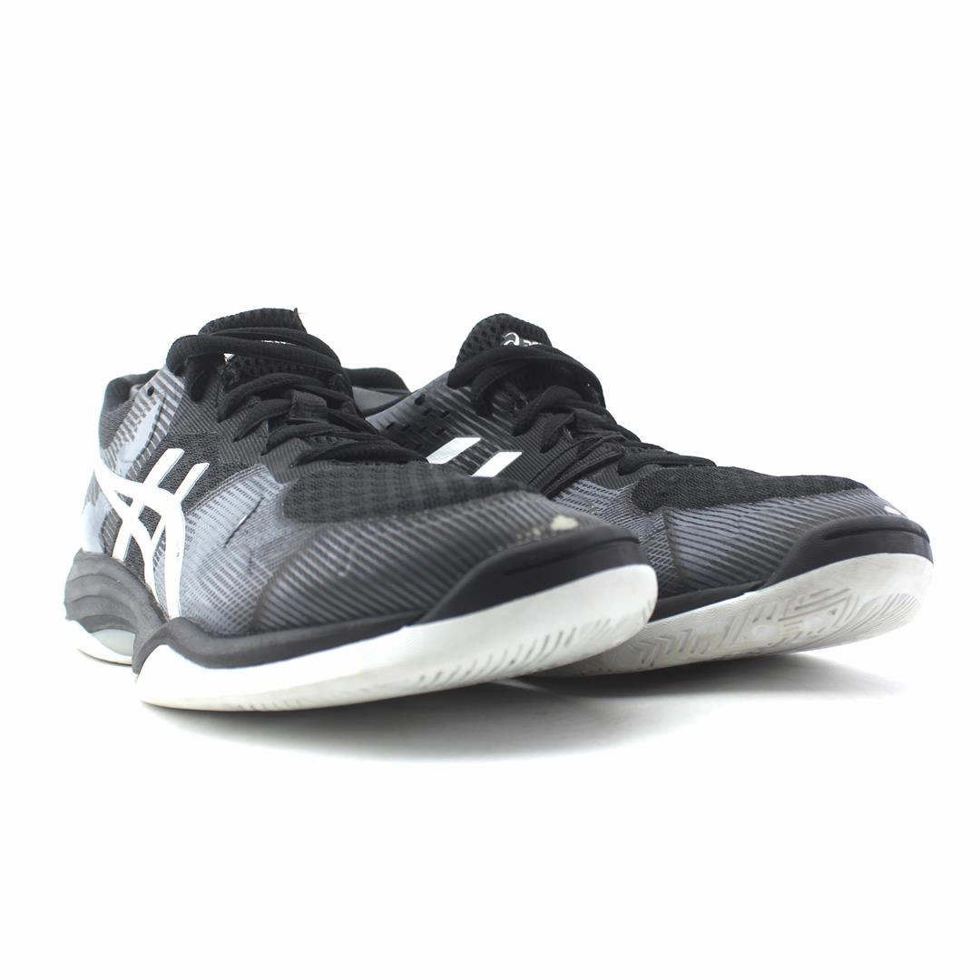 ASICS GEL-TACTIC 2 sporty Asics footwear images