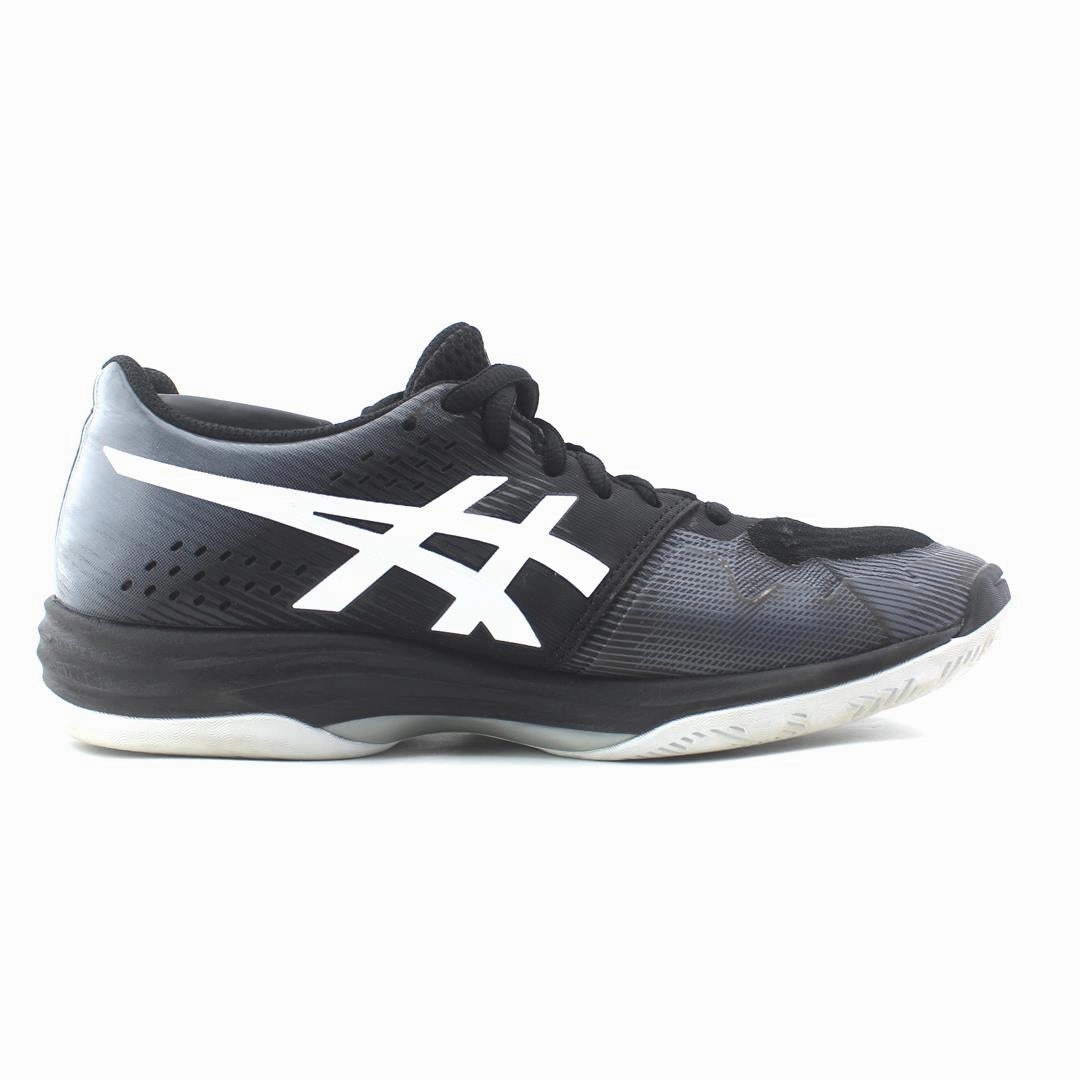 ASICS GEL-TACTIC 2 sporty Asics footwear images
