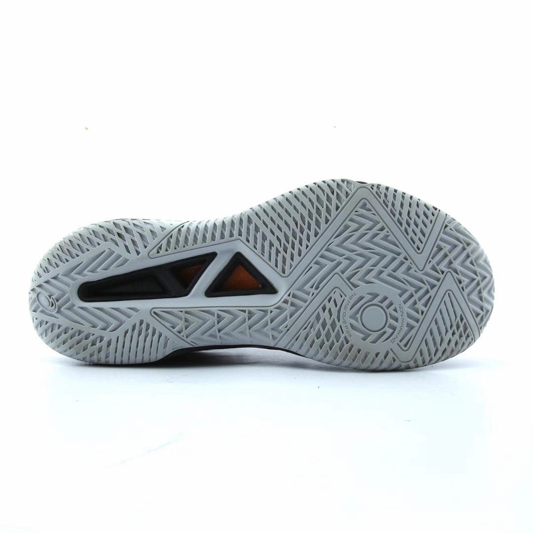 ASICS GEL-TACTIC lightweight athletic shoe visuals