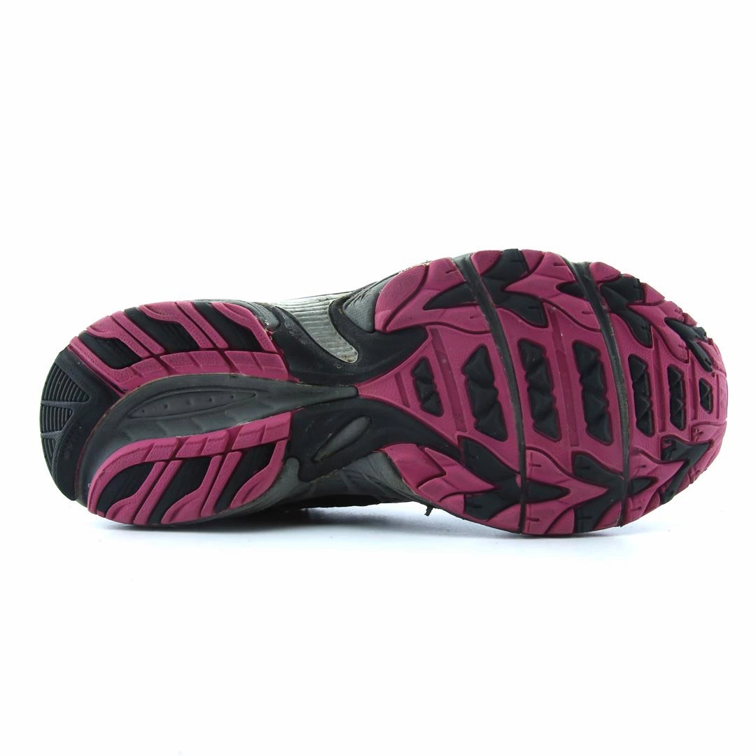 ASICS GEL-VENTURE 4 lightweight athletic shoe visuals