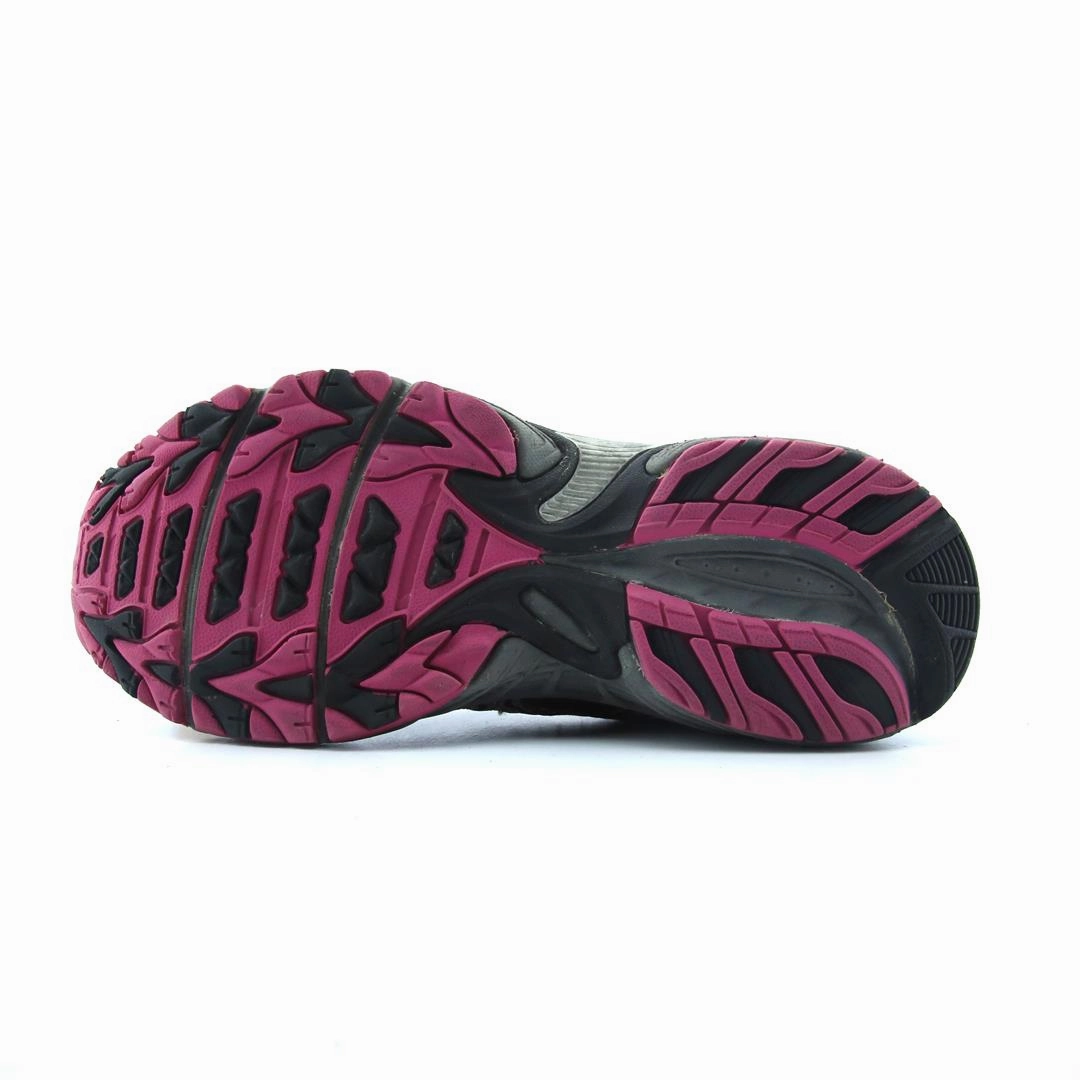 ASICS GEL-VENTURE 4 lightweight athletic shoe visuals