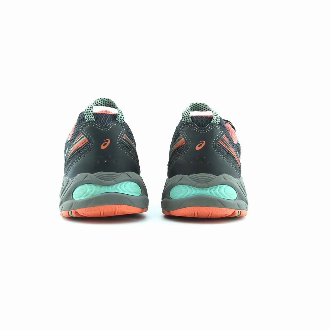 ASICS GEL-VENTURE 5 performance running shoe photos