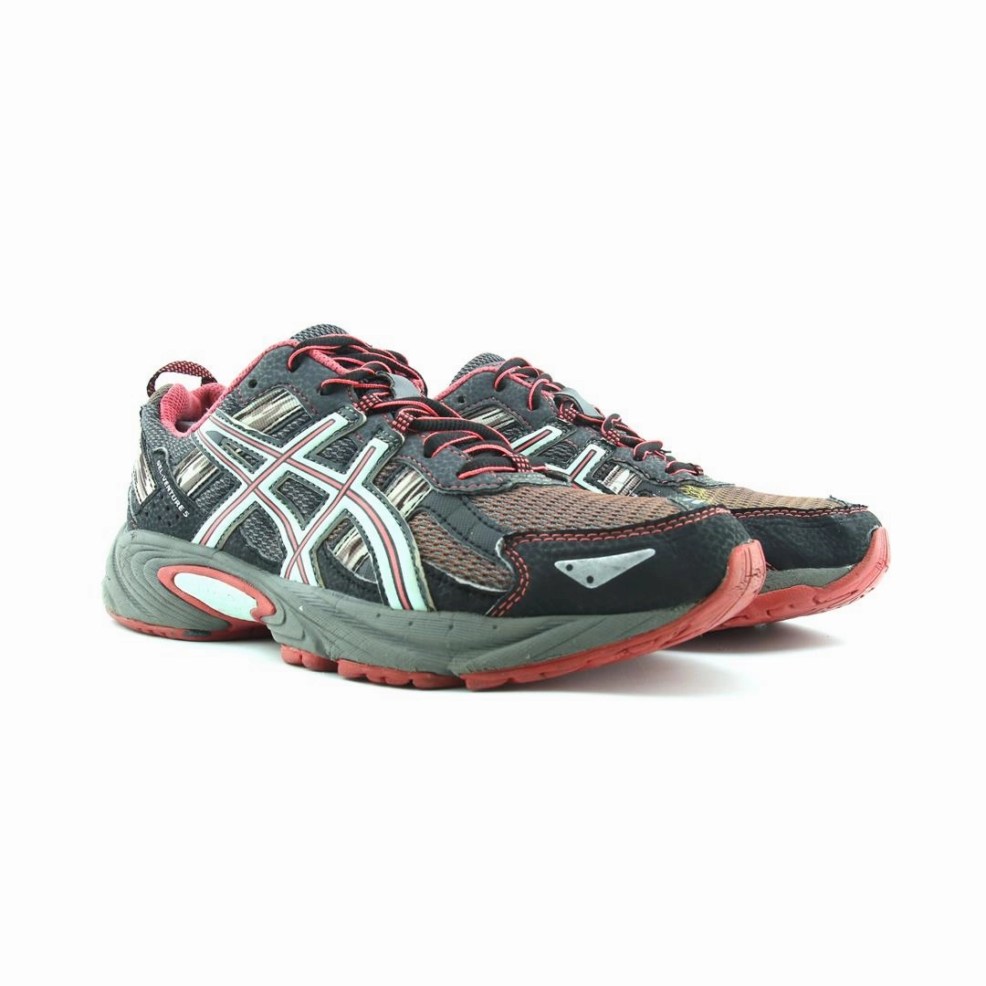 ASICS GEL VENTURE 5 trainer shoe design snapshots