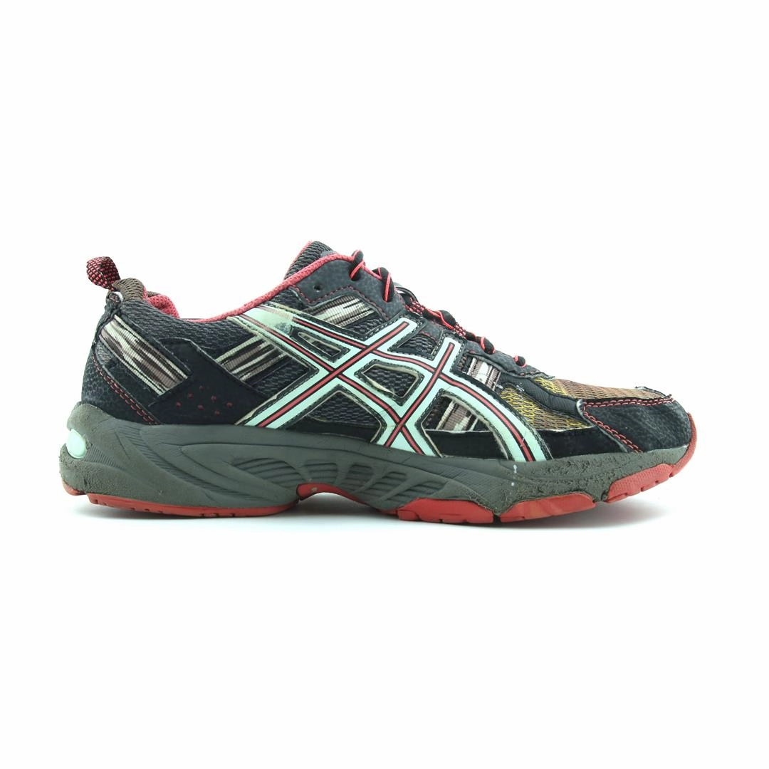 ASICS GEL VENTURE 5 trainer shoe design snapshots