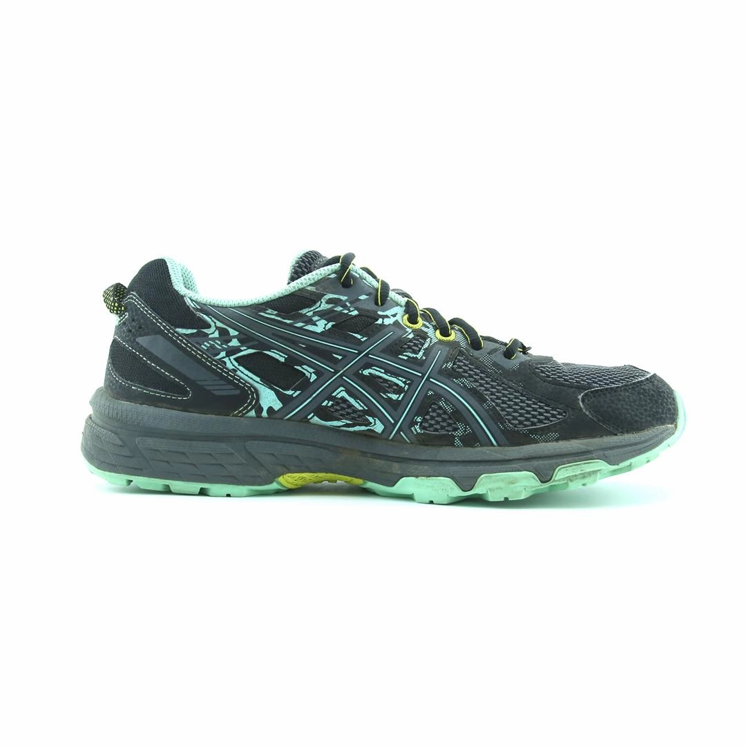 ASICS GEL VENTURE 6 performance running shoe photos