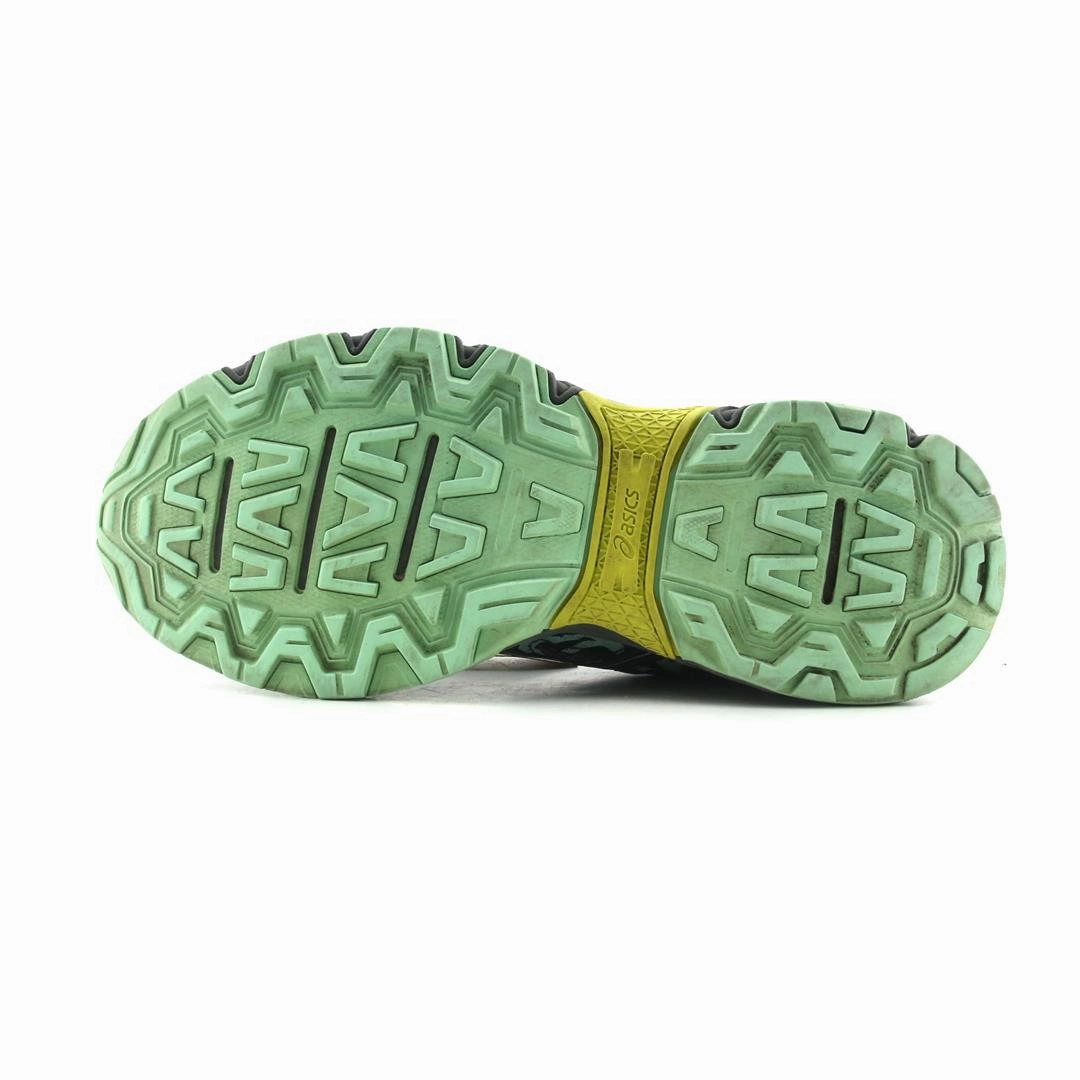 ASICS GEL-VENTURE 6 sporty Asics footwear images