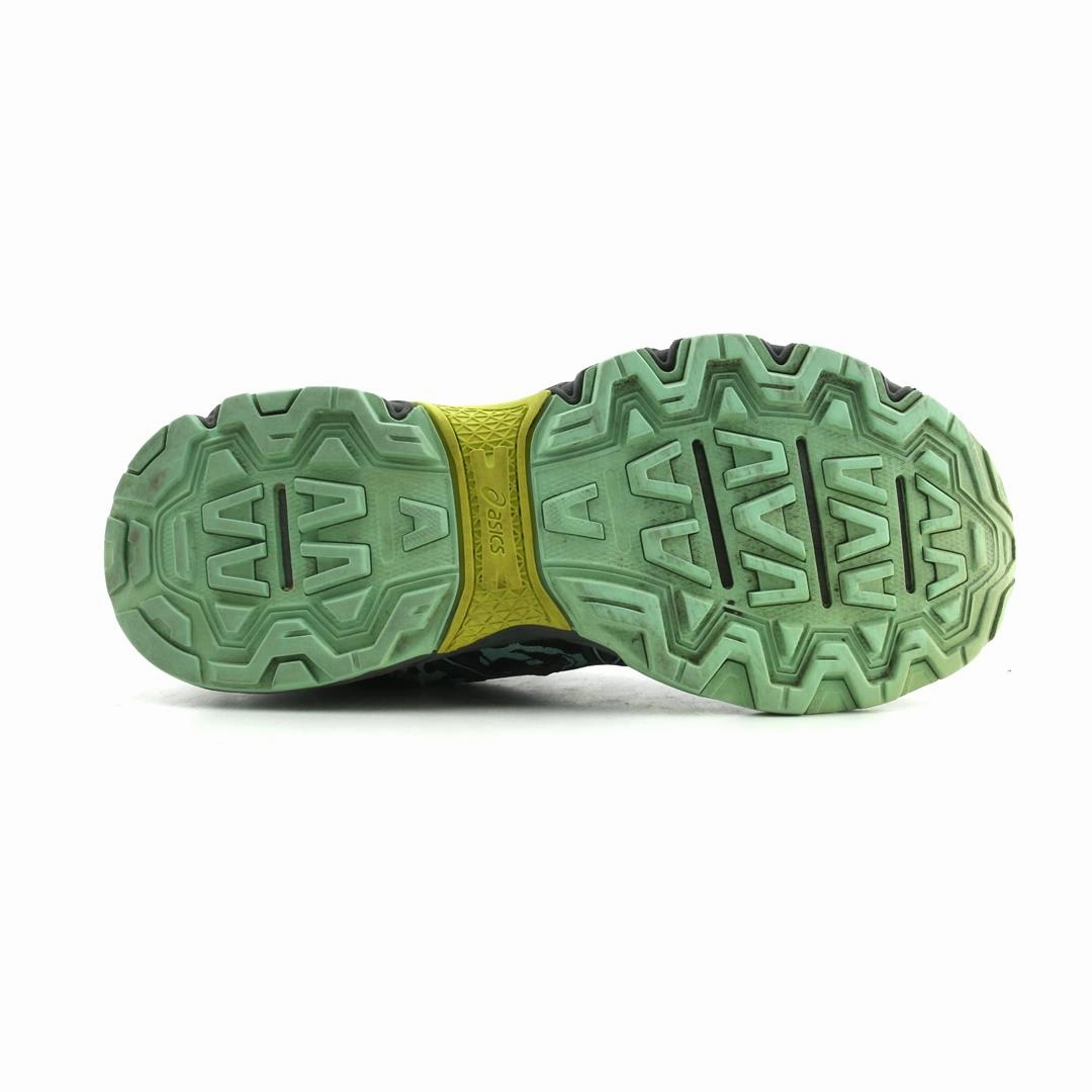 ASICS GEL-VENTURE 6 sporty Asics footwear images