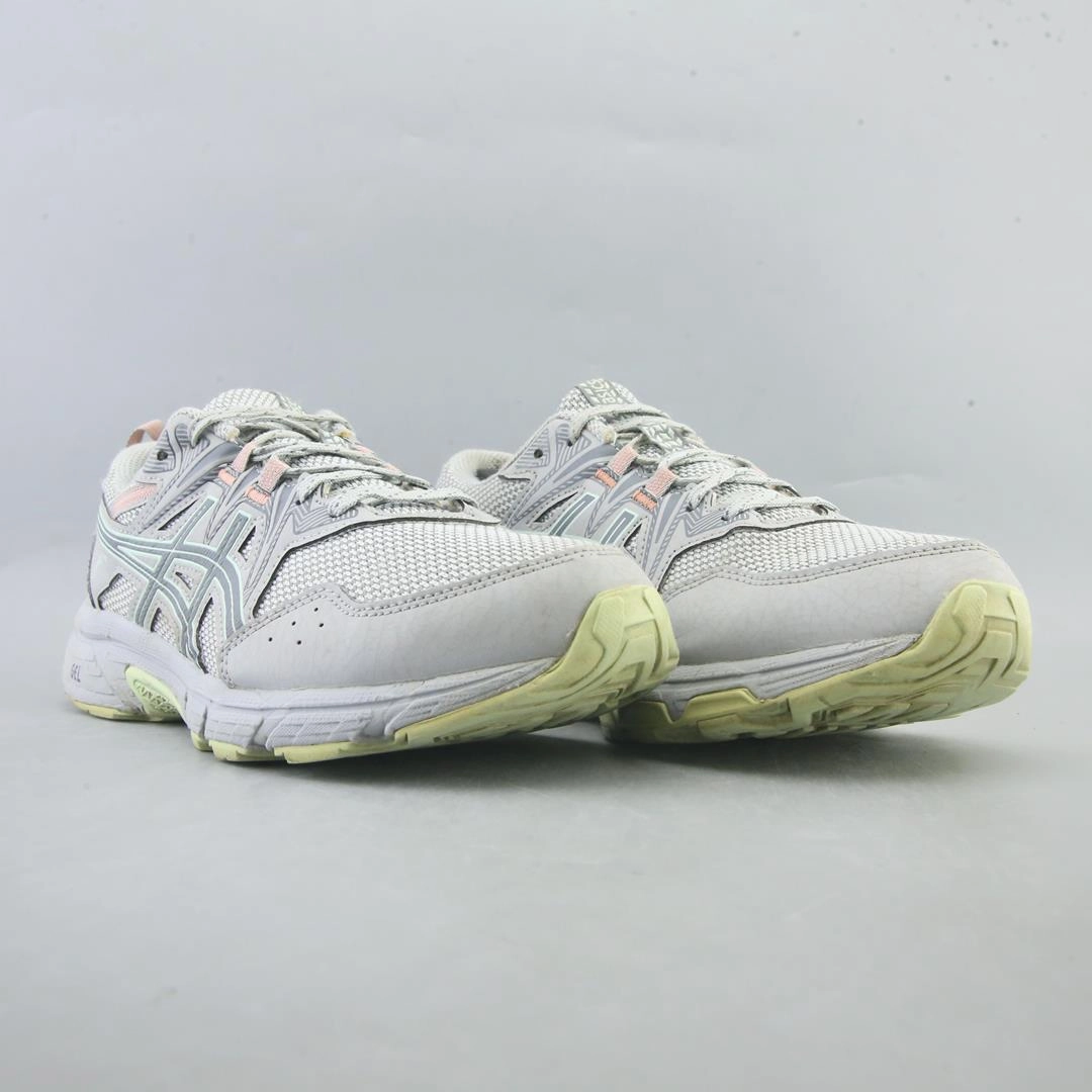 ASICS GEL VENTURE 8 lightweight athletic shoe visuals